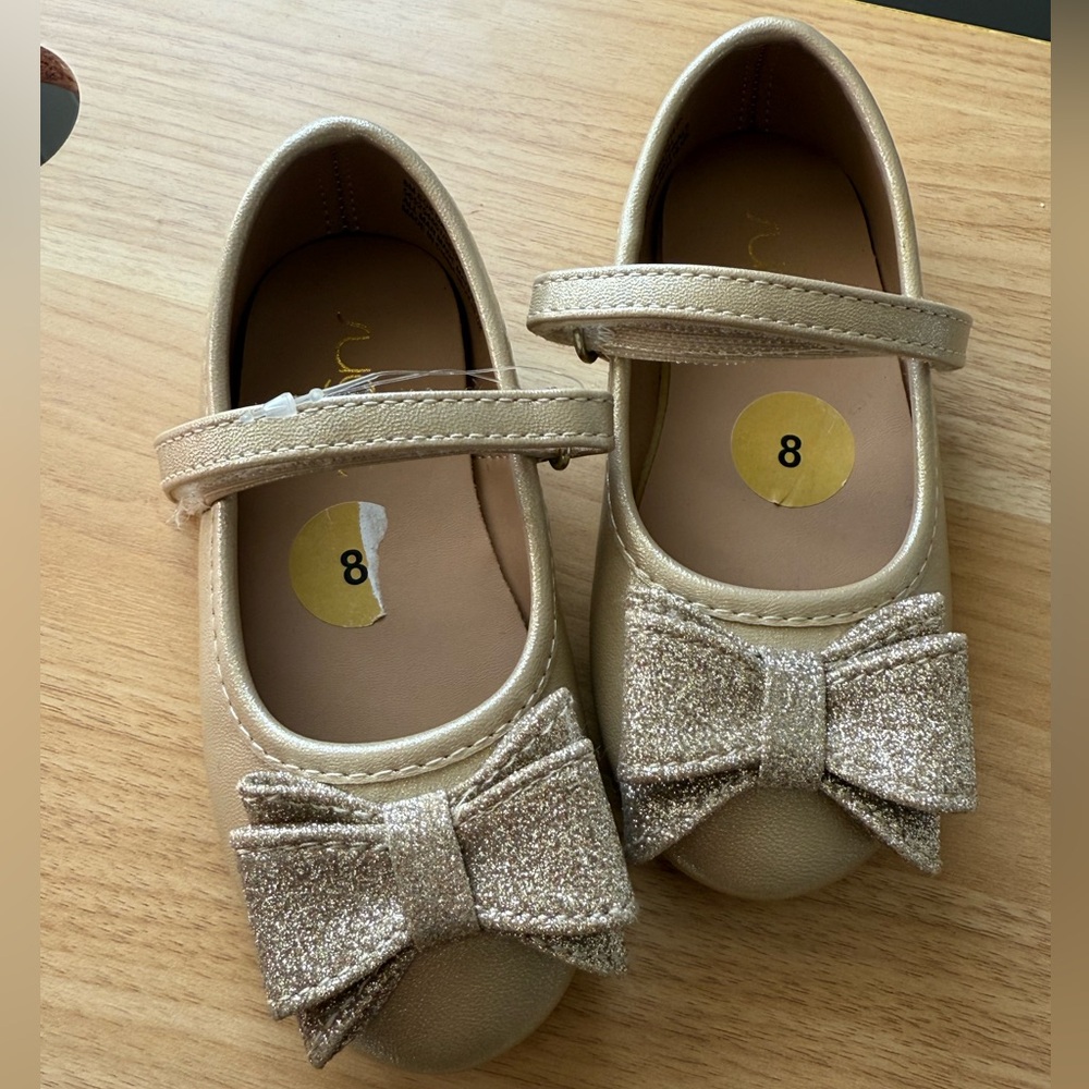 NEW Gold Glitter Bow Mary Janes 8c